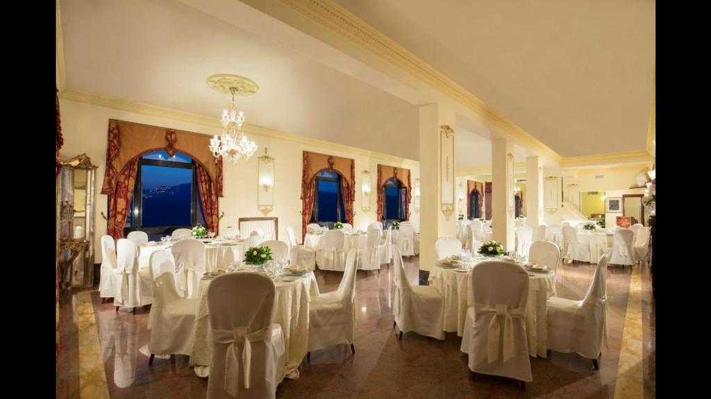 Hotel Castel Vecchio Castel Gandolfo Esterno foto