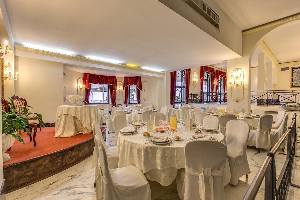 Hotel Castel Vecchio Castel Gandolfo Esterno foto