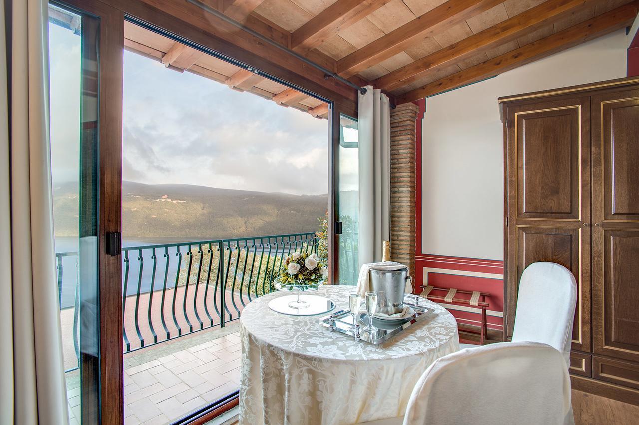 Hotel Castel Vecchio Castel Gandolfo Esterno foto