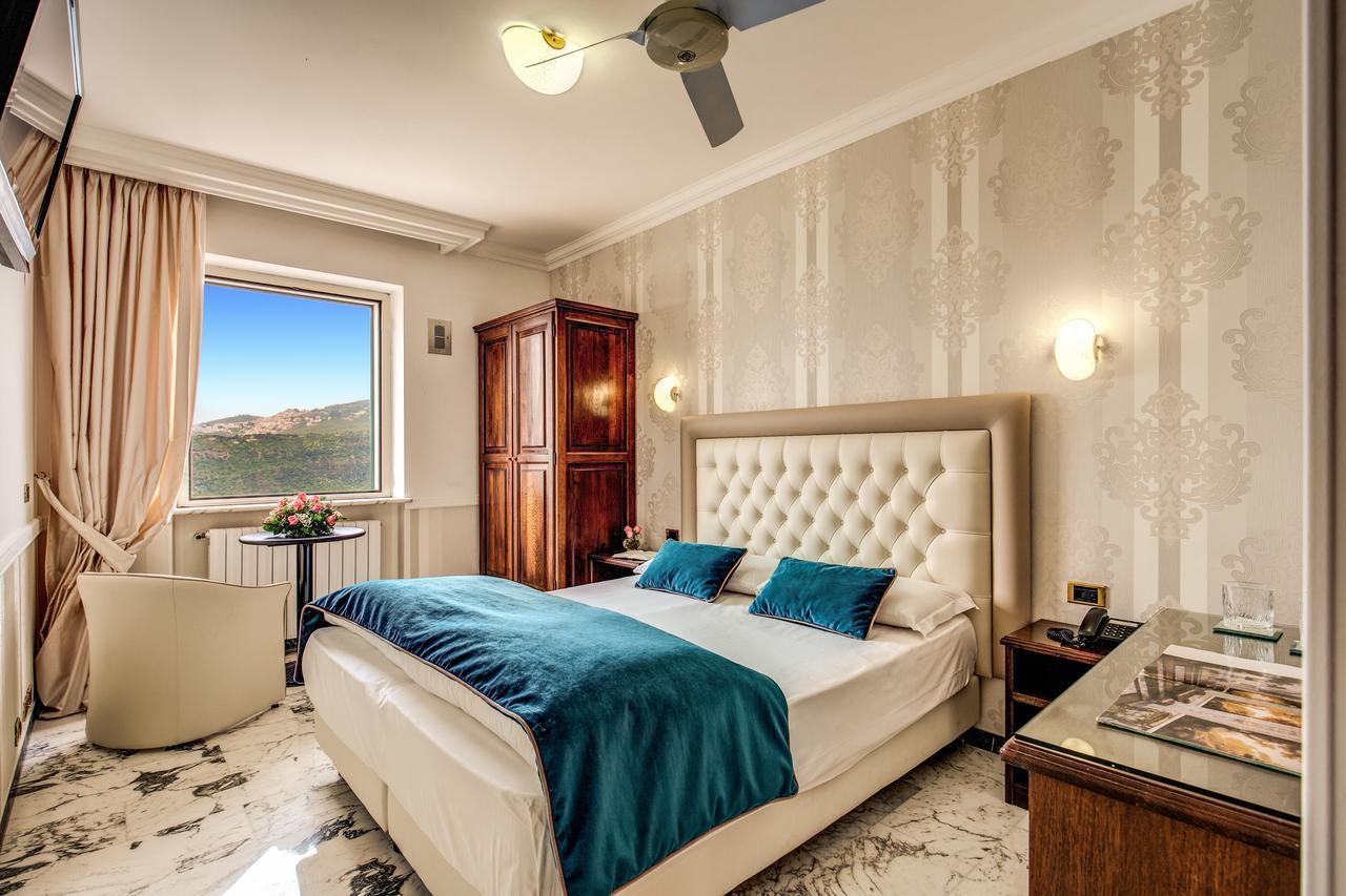 Hotel Castel Vecchio Castel Gandolfo Esterno foto