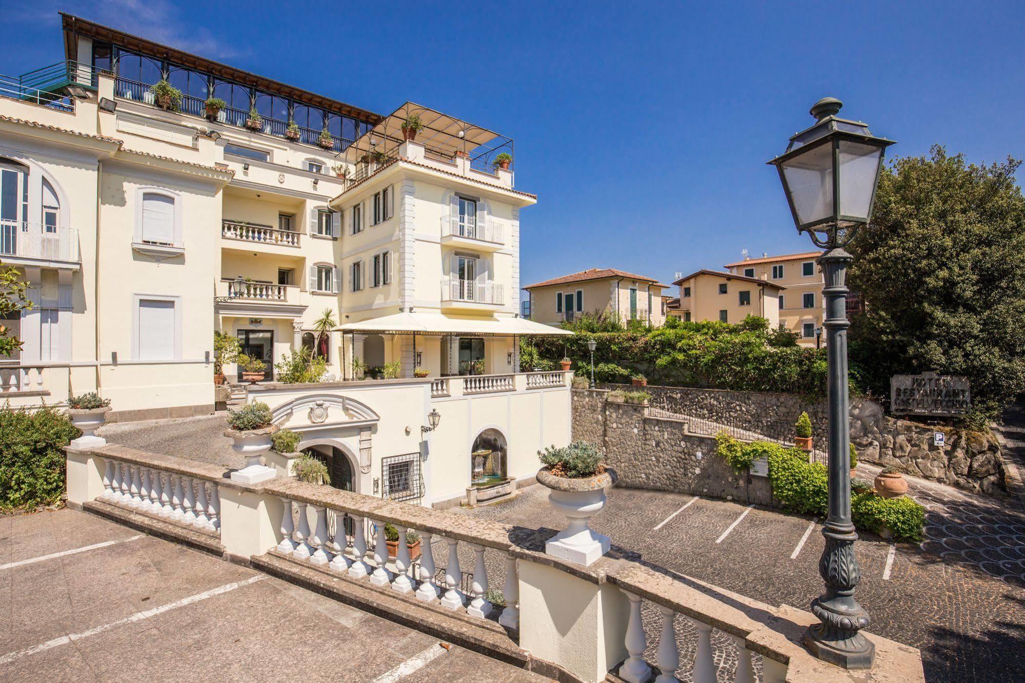 Hotel Castel Vecchio Castel Gandolfo Esterno foto